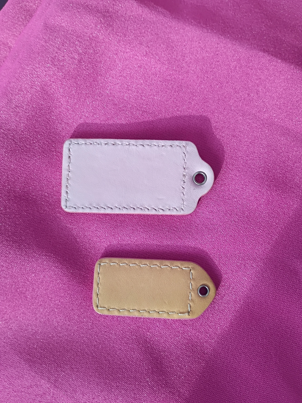 Coach 2 Tone Hang Tags - Picture 2 of 3